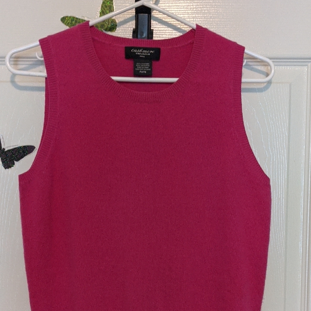 Lord & Taylor. Cashmere Sweater Vest, Fuchsia, Petite M